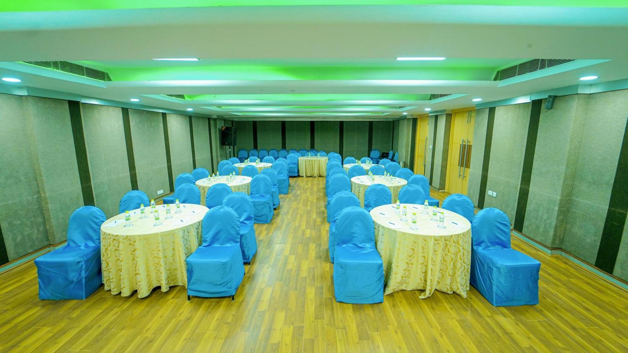 Hotel The Plaza Hyderabad Exterior photo