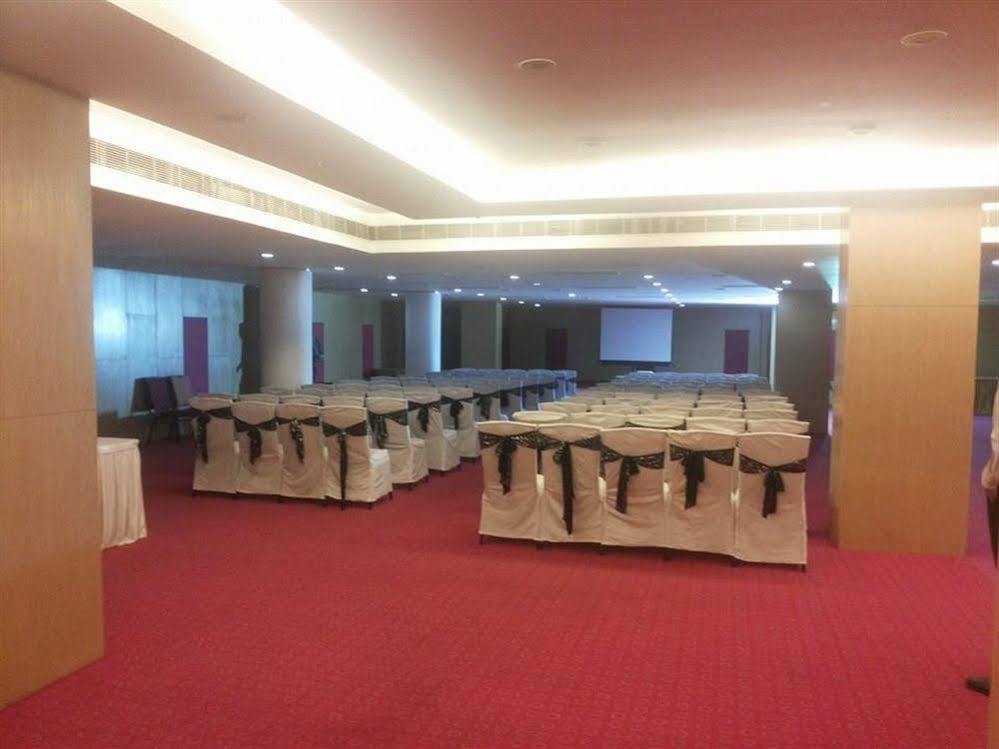 Hotel The Plaza Hyderabad Exterior photo
